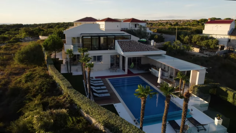 Partyvilla “Petra” auf der Insel Pag in Kroatien - Roomtour